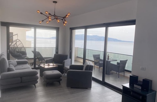 Sarande Condo | Exclusive 3 bedroom luxury apartment 20 meters from the beach & pool. 4th floor.