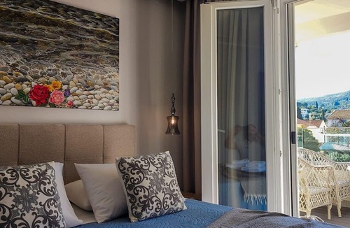 Kassiopi Apartment | Elegant two-bedroom apartment in Kassiopi