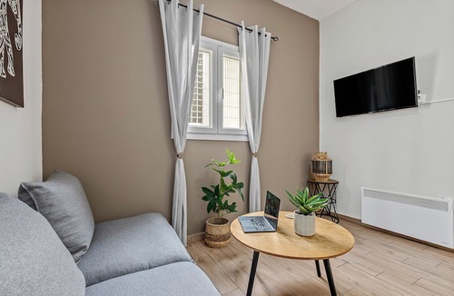 Elefsina House | Elefsinian Mysteries Apartments