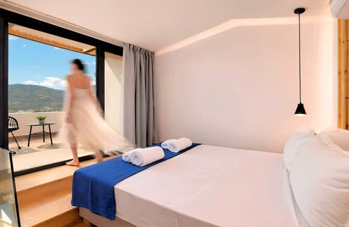 Istron House | Aelia Suites
