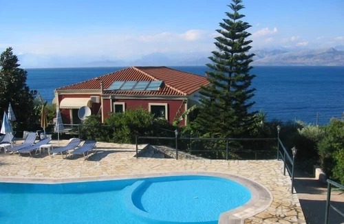 Apraos Hotel | Apraos Bay Hotel