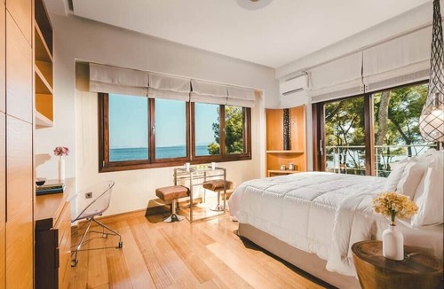Agii Theodori Villa | Villa Corinthia Summa