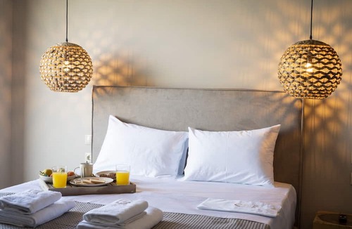Kato Diminio House | Theros Suites