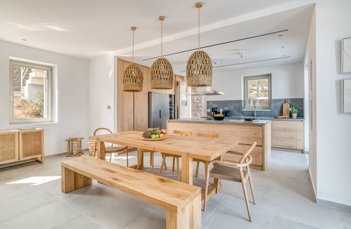 Paros Villa | Lily Rock Villa