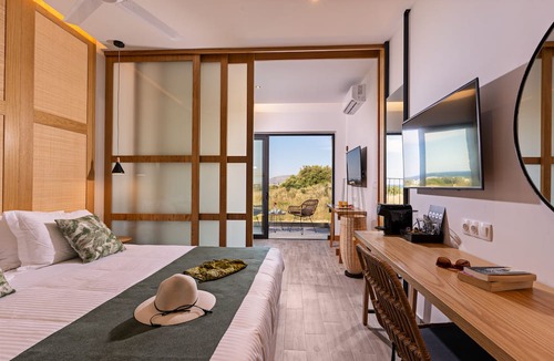 Asprouliani Hotel | Georgioupolis Suites