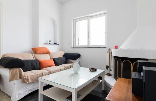 Nea Smirni Apartment | An Adorable Apartment in Athens