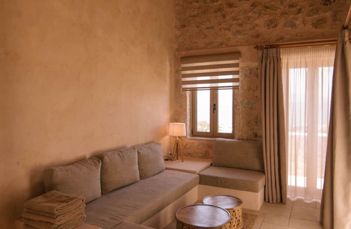 Gythio House | Mani Luxury Suites