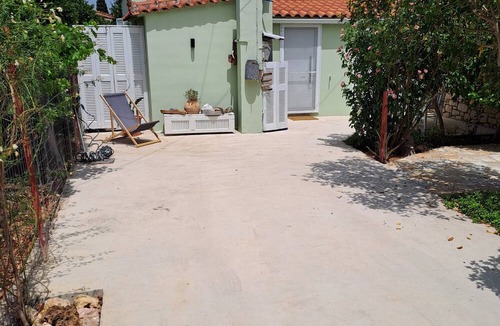 Logothetianika House | Stylish and cozy country house near the beach