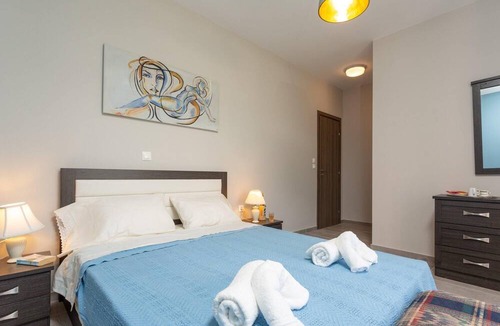 Paliki Villa | Vatsa Beach Villa Large Private Pool Walk to Beach Sea Views A C Wifi - 3021