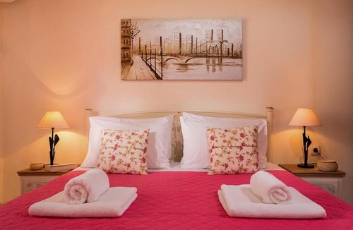 Agios Gordios Villa | Villa Marietta is recently renovated and 3 minutes walking from the beach.