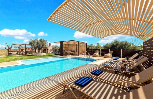 Kavallos House | Cretan Sunrise Villa Heated Private Pool