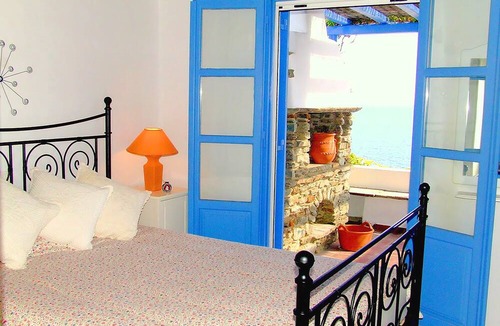Agios Sostis House | Spacious Seaside House with Superb Aegean View near the Beach