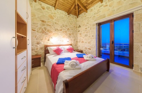 Elation Villa | Orient Villas Traditional