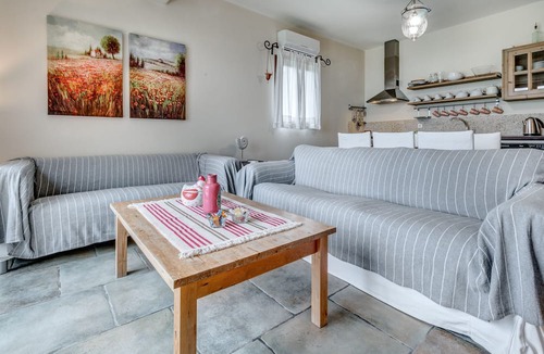 Agios Georgios Villa | Mastrogiannis villa Myrtia