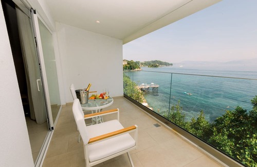 Perama Hotel | Ray Hotel Corfu