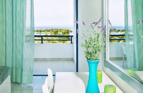 Pefkochori Apartment | Xenios Port Marina Hotel