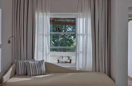 Plepi Hotel | Hydra Beach Resort