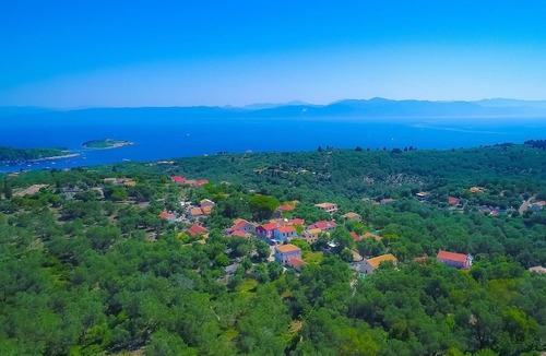 Katsimatika House | Lili Luxury Cottage in Ozias