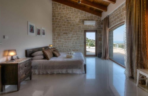 Adele Villa | Amazing Villa Arios