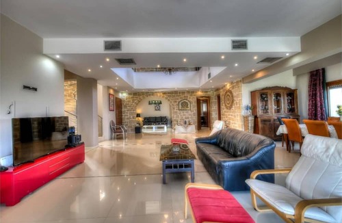 Adele Villa | Amazing Villa Arios