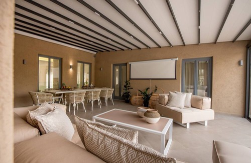 Santorini Villa | Phaos at Cellaria Estate