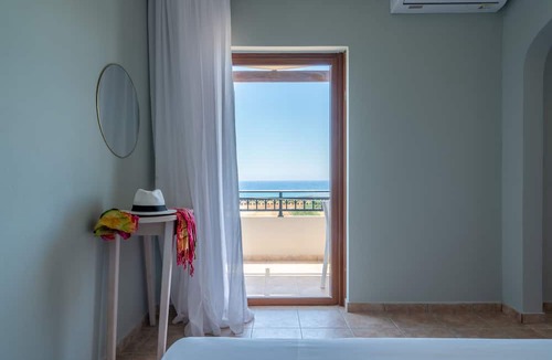 Gialos Hotel | Serenity Hideaway