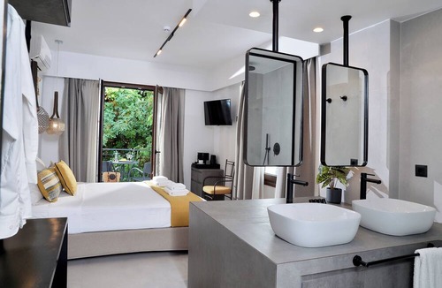 Scala Hotel | Hotel Yianna