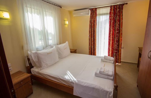 Kalamitsi Hotel | Parea Kalamitsi