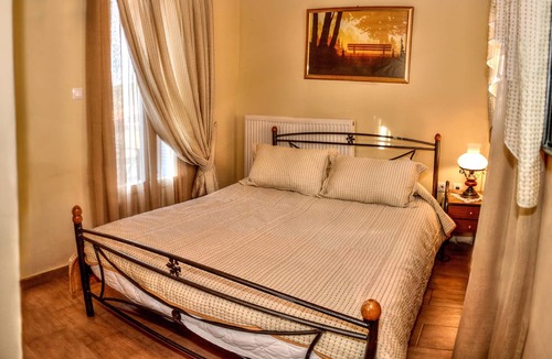 Andros House | Mainades Maisonettes and Studios
