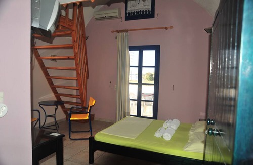 Perissa Hotel | Nefeli Villa