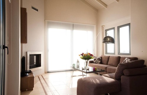 Nopigia House | holiday home "Villa Pounentes" with private pool