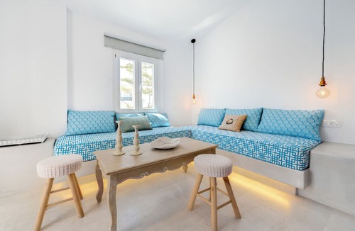 Karterados Hotel | Emerald Collection Suites