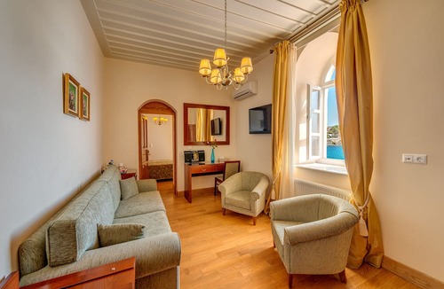Ermoupoli Hotel | Apollonion Palace Hotel