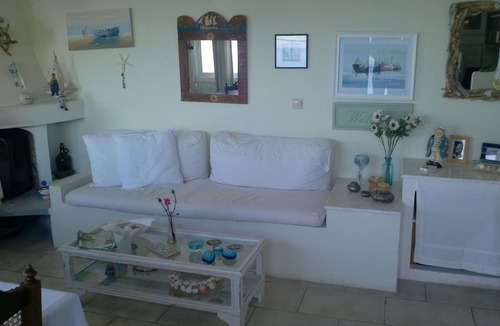 Lavreotiki House | House front of the sea and near to Poseidon Temple