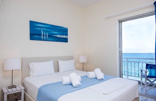 Melissi Apartment | Spacious Apartment on the Beachfront