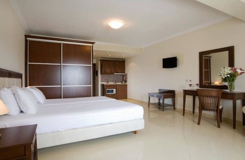 Nidri Hotel | Royal Nidri Hotel & Apartments