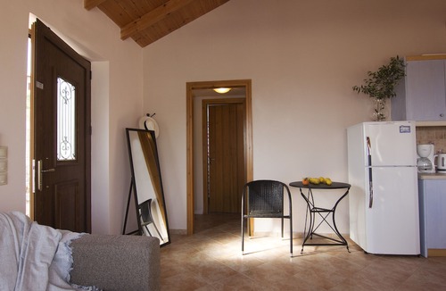Lefktron House | Mani-leonidashouses