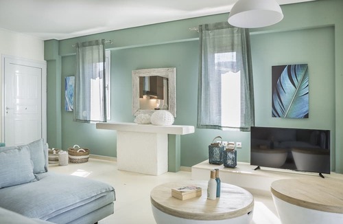Karavomylos House | Meliti Waterfront Suites