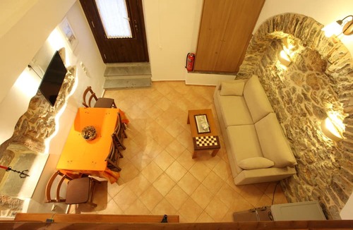 Mesta Hotel | Stoes Traditional Suites