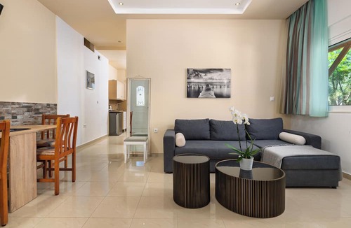 Vlicha House | Vlycha Beach Studios & Apartments