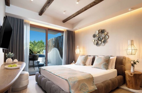 Chrisi Ammoudia Hotel | Alexandra Golden Boutique Hotel