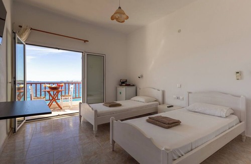 Krotiri House | Petalides Apartments