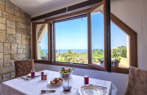 Paramonas Hotel | Loukia Luxury Apartments