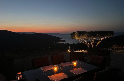 Pefki Villa | Double villas w/heated infinity pool, jacuzzi & stunning views over Tholos bay.