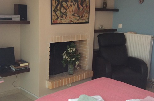 Lavreotiki Apartment | Combines acquaintance of Athens and holidays by the sea (00000333302)