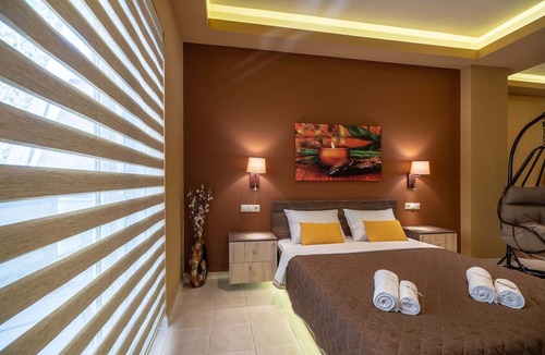 Dafni Apartment | Chocolate deluxe apartment