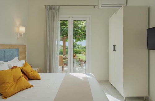Lygia Apartment | Staikos