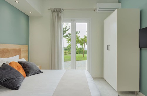 Lygia Apartment | Staikos