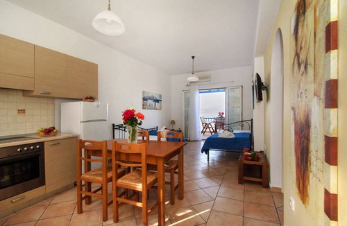 Agia Pelagia House | Pantonia Apartments
