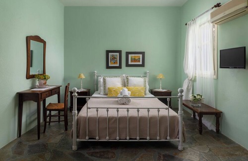 Paleopolis Hotel | Saint Louis Suites